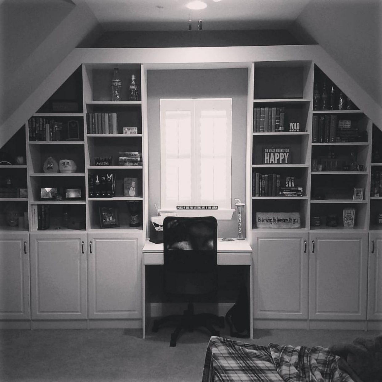 “Corner” Home Office