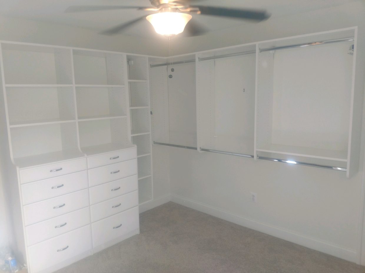 Double Hutch Master Closet in White